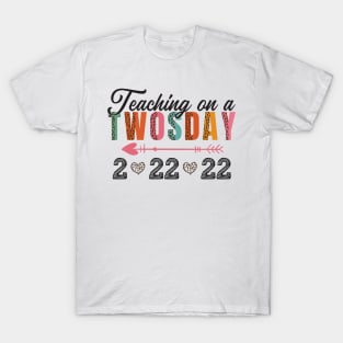 Happy Twosday Tuesday February 22nd 2022 - Funny 2/22/22 Souvenir Gift T-Shirt